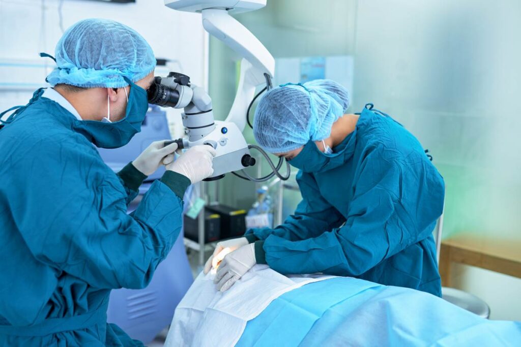 curare e risolvere la miopia e l'astigmatismo con la chirurgia refrattiva prk e lasik centro medico oculistico loiodice corato bari 